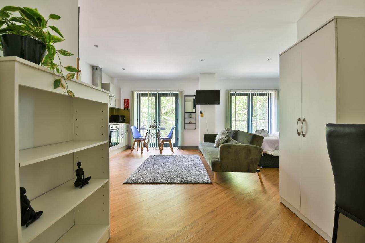 Princess Lofts City Centre Studios With Nespresso Coffee Machines & New Fast Wifi By Stayright Swansea Bagian luar foto