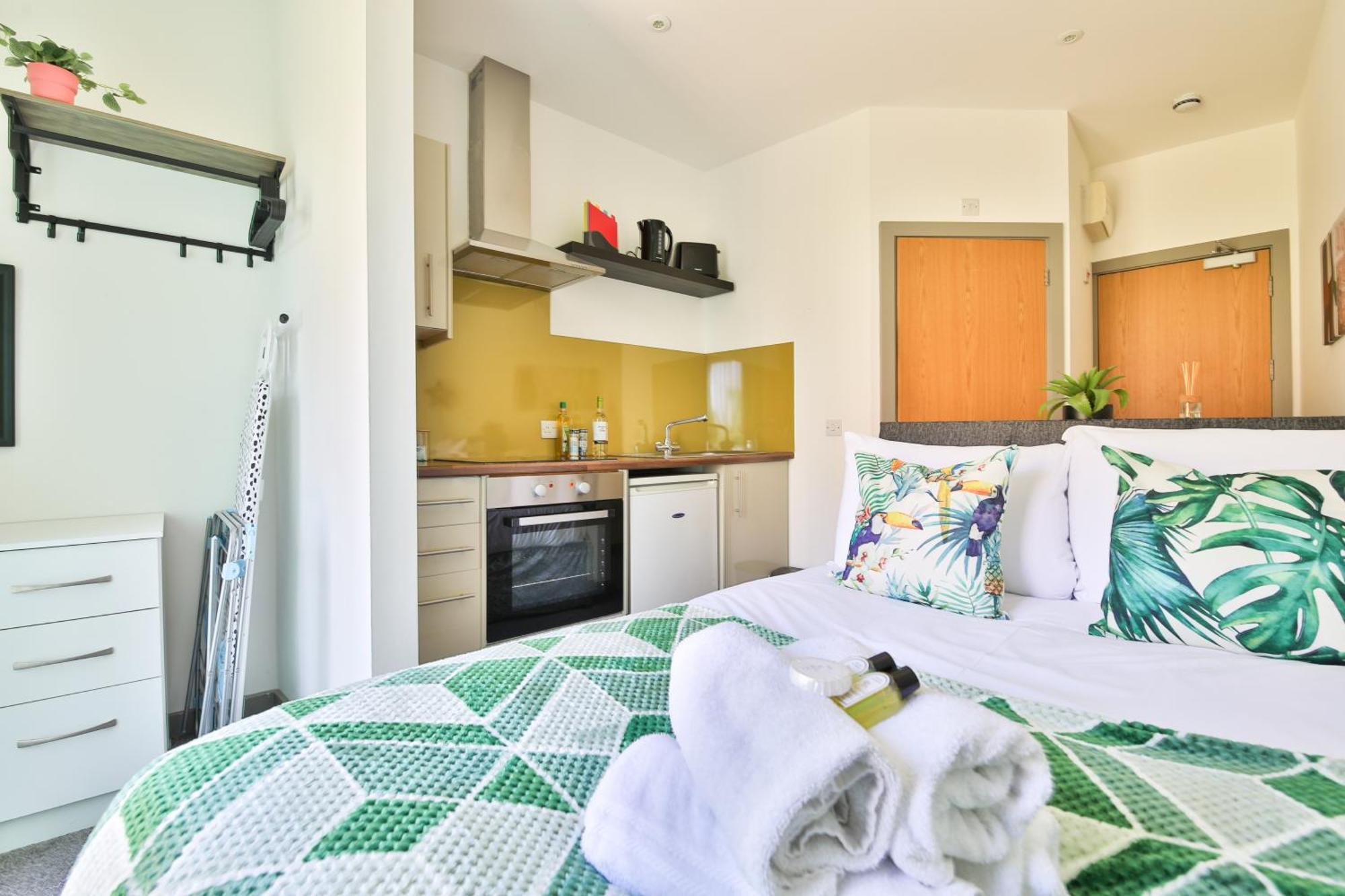Princess Lofts City Centre Studios With Nespresso Coffee Machines & New Fast Wifi By Stayright Swansea Bagian luar foto