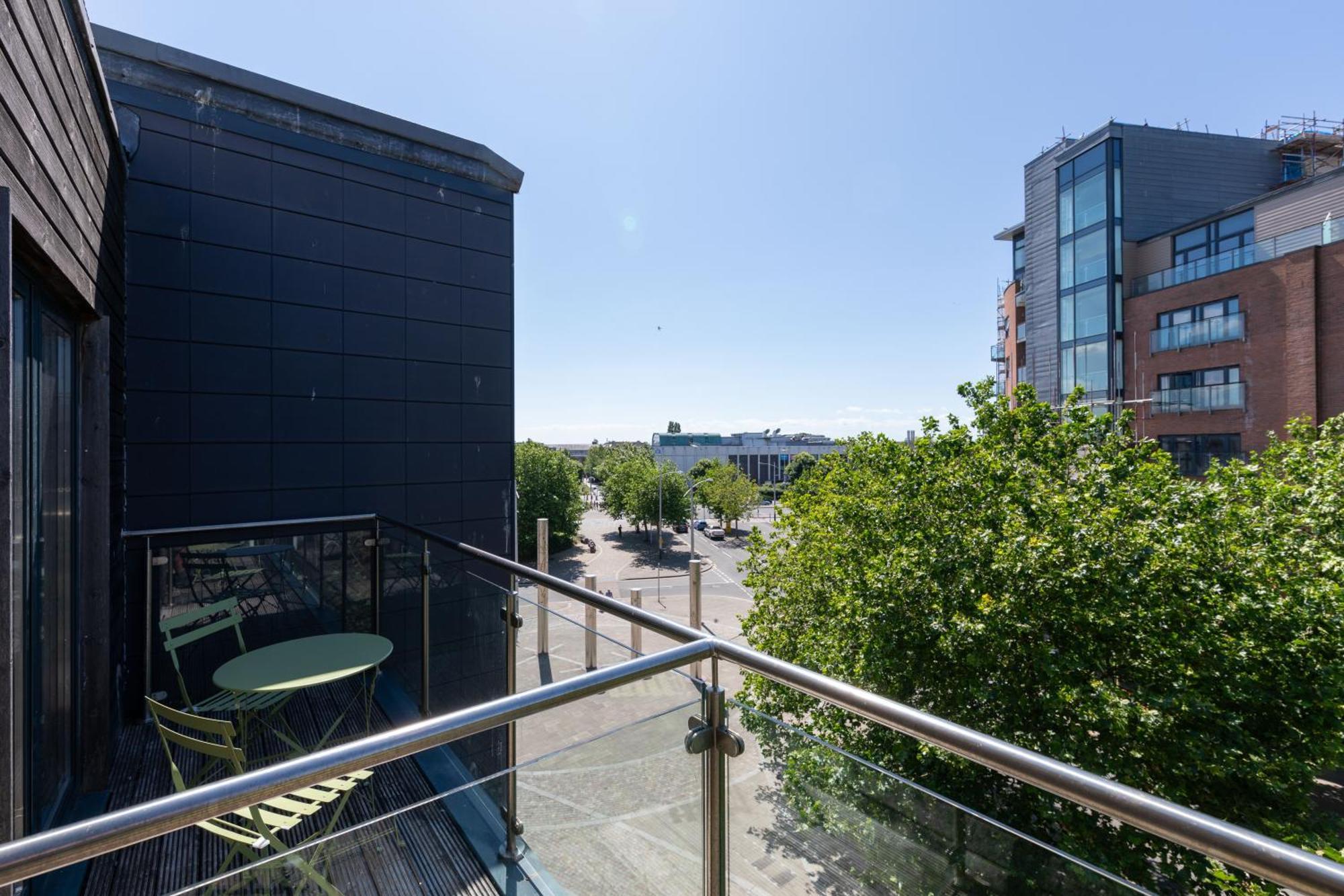 Princess Lofts City Centre Studios With Nespresso Coffee Machines & New Fast Wifi By Stayright Swansea Bagian luar foto