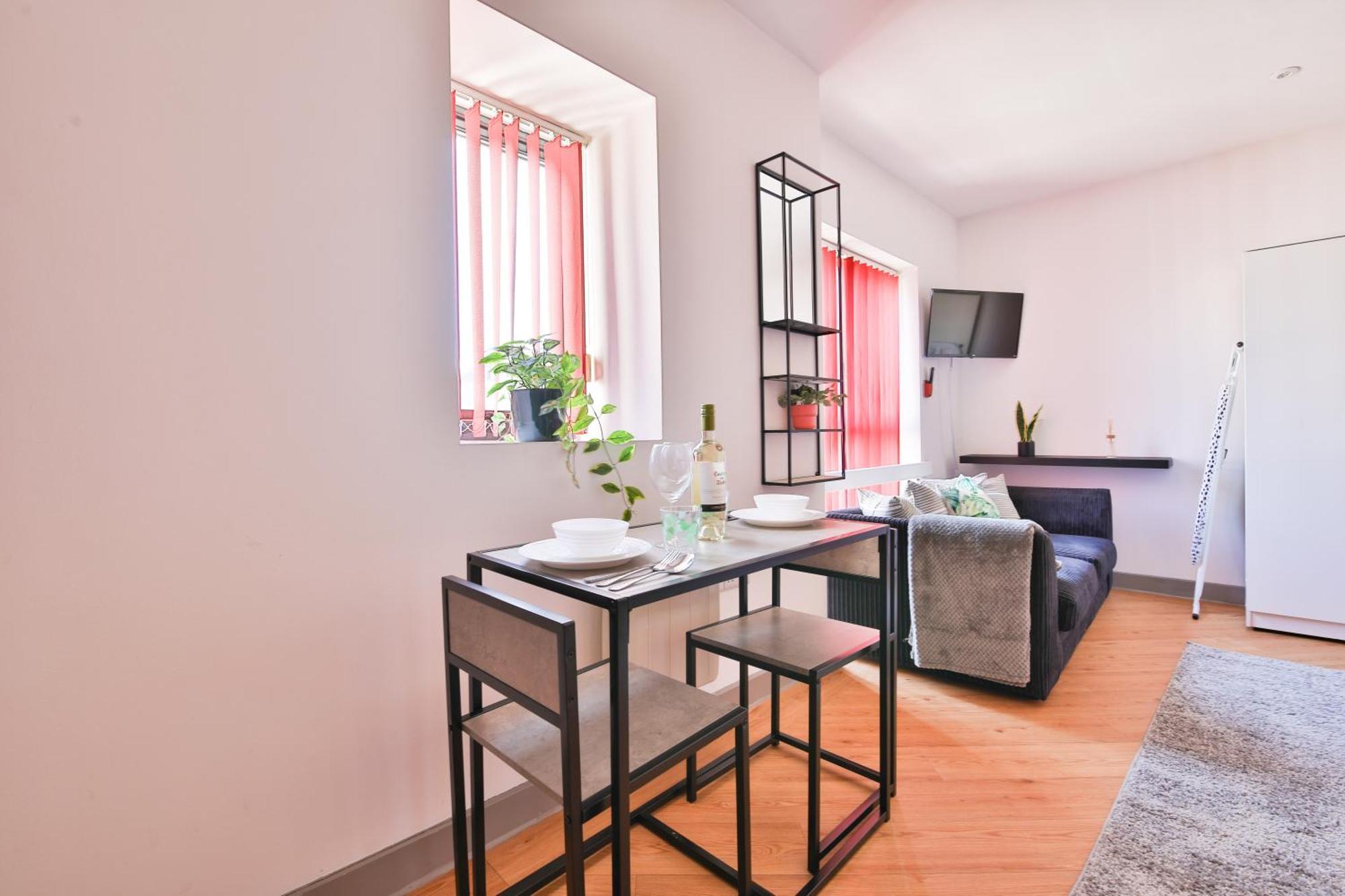 Princess Lofts City Centre Studios With Nespresso Coffee Machines & New Fast Wifi By Stayright Swansea Bagian luar foto