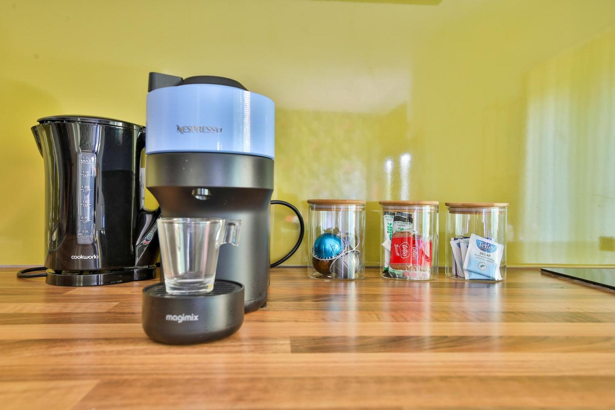 Princess Lofts City Centre Studios With Nespresso Coffee Machines & New Fast Wifi By Stayright Swansea Bagian luar foto